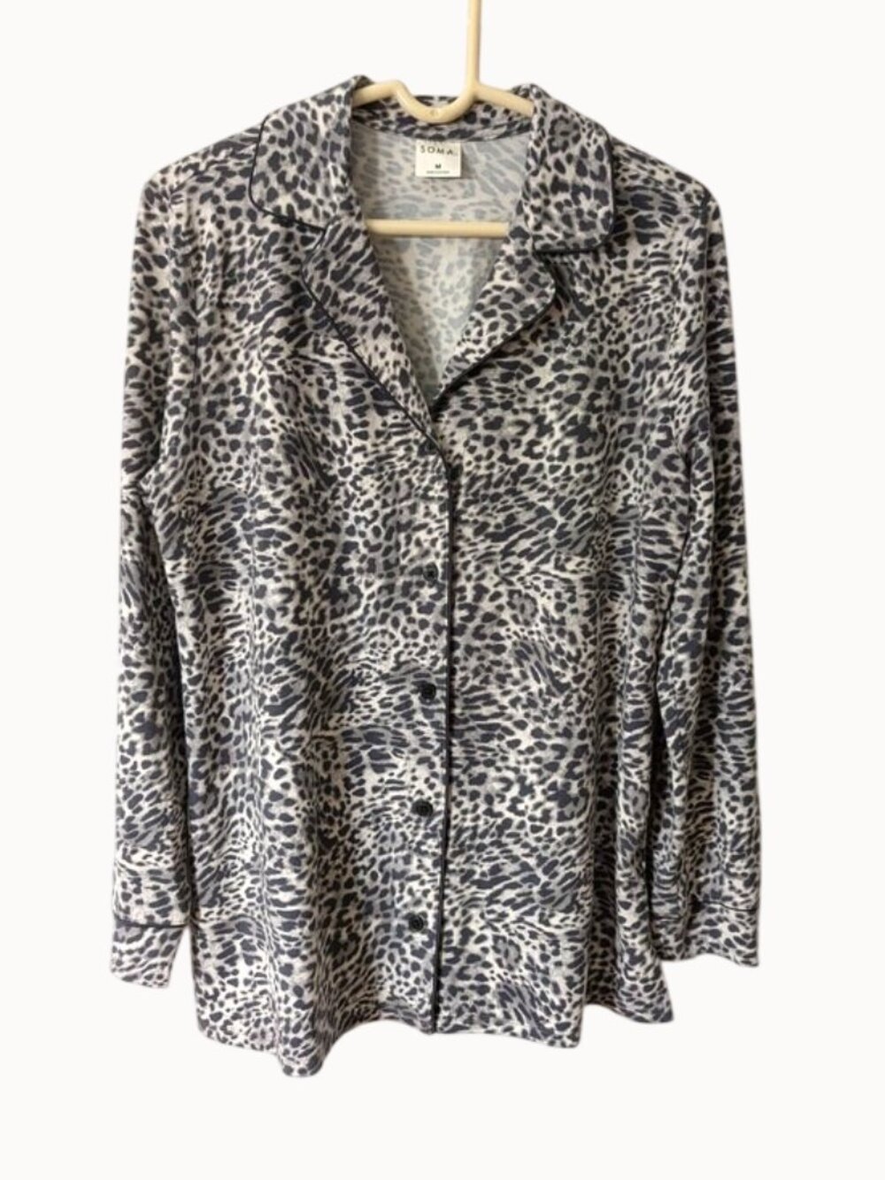 Soma Women's Gray Leopard Print Top with Black Piping Size‎ M